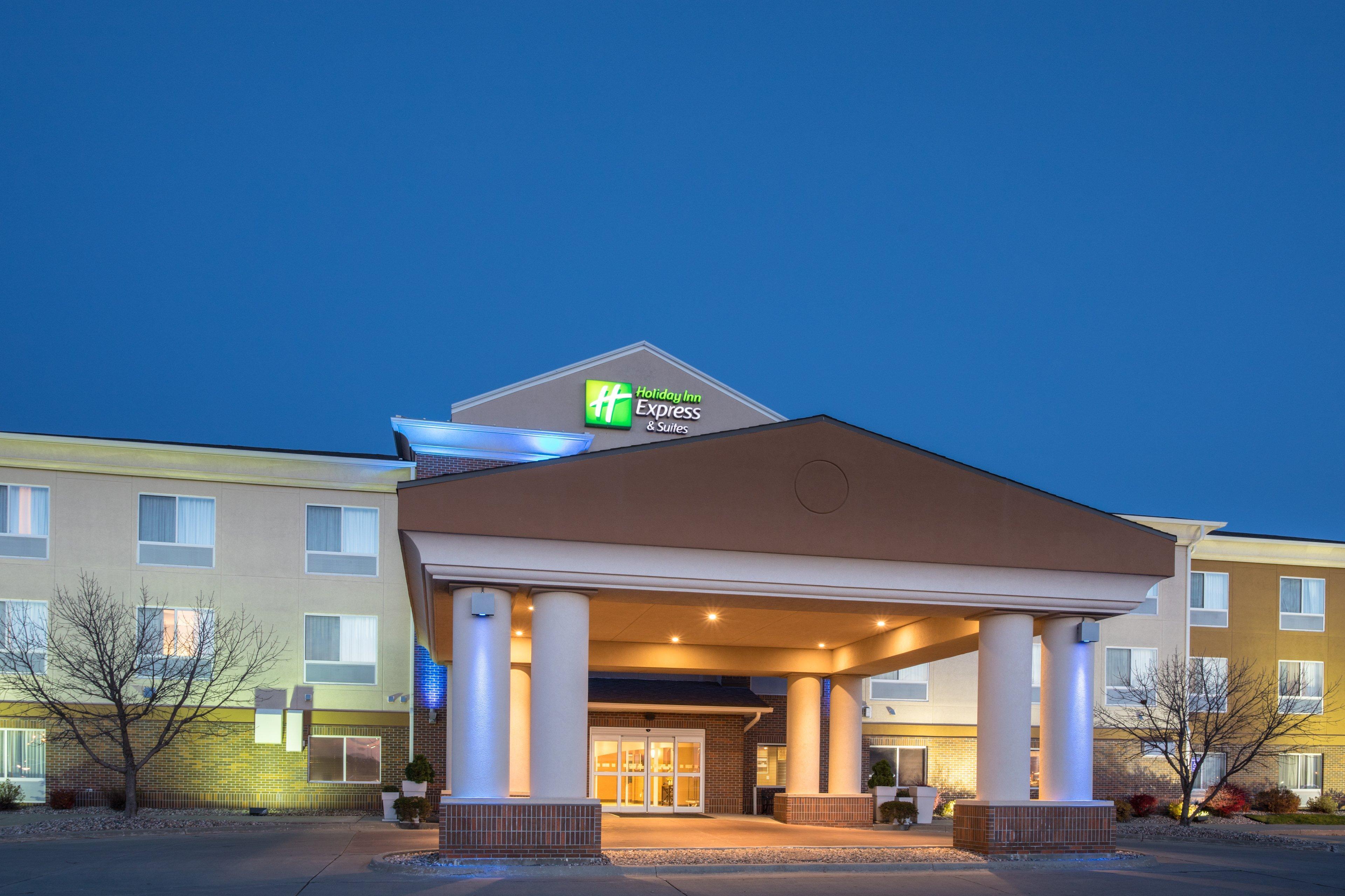 Holiday Inn Express & Suites Yankton By Ihg Екстер'єр фото