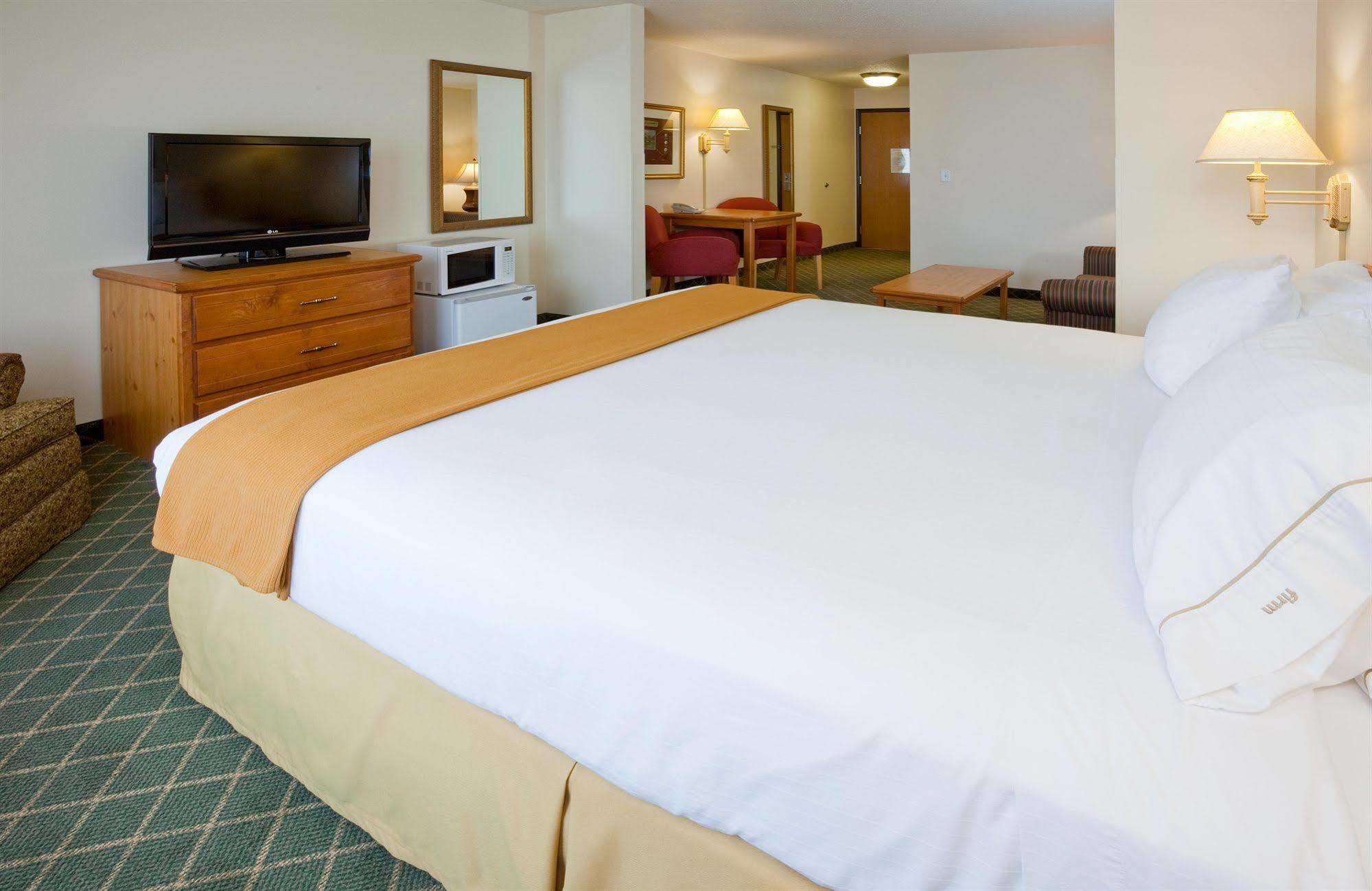 Holiday Inn Express & Suites Yankton By Ihg Екстер'єр фото